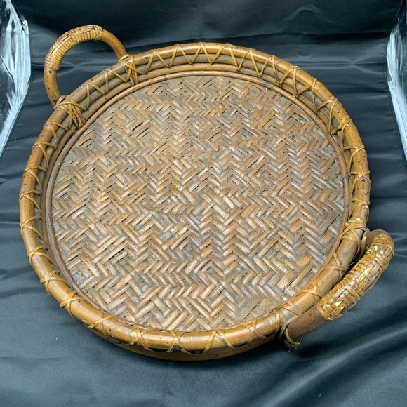 Vintage Large 17" Wicker rattan Round Centerpiece 3” Tray - Picture 7 of 7